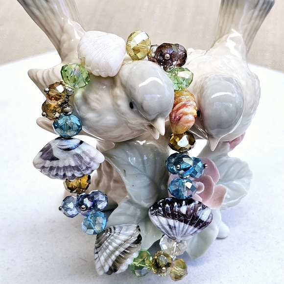 Glass Bead Seashell Bracelet Stretchy - Picture 10 of 15